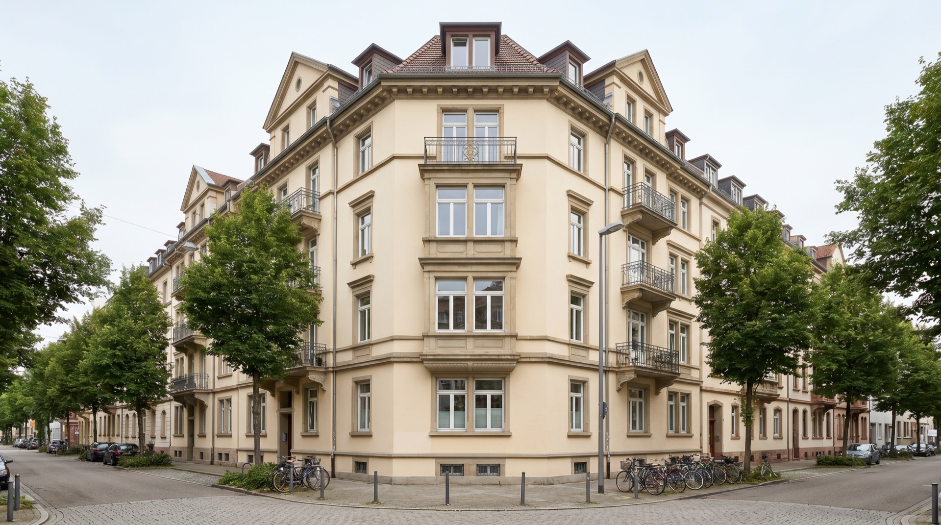 Mehrfamilienhaus in Karlsruhe — typische Bebauung für die Wertermittlung